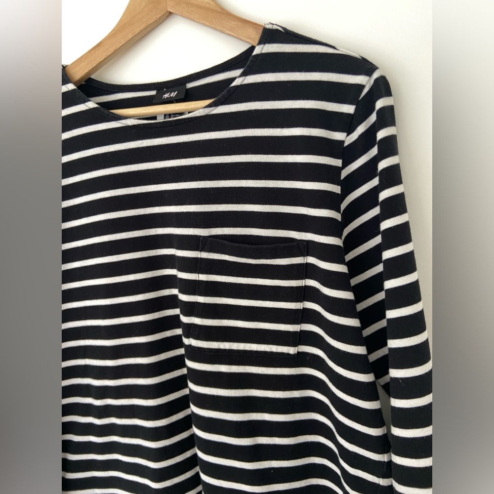 H&M BLACK AND WHITE CLASSIC STRIPED 100% COTTON TOP, LARGE - Picture 3 of 9